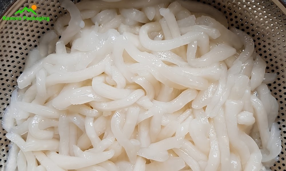 Luộc sợi bánh canh