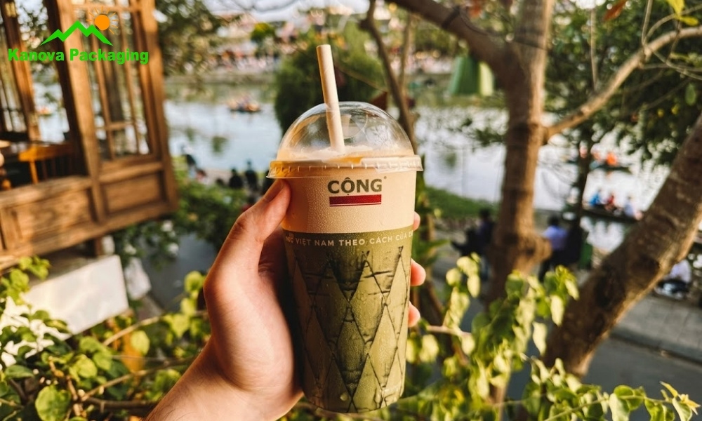 Ly giấy được sử dụng tại Cộng Cà Phê